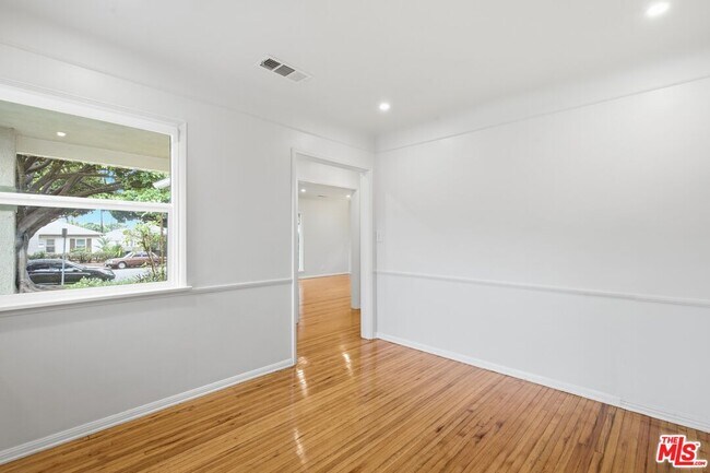 Building Photo - 4236 Elenda St