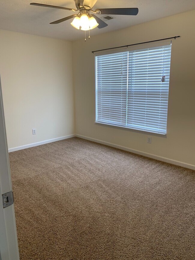 Building Photo - Mt. Juliet Rental – 3 Bedrooms, 2.5 Baths,...