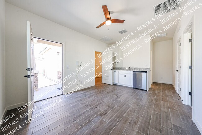 Building Photo - 12557 W Citrus Wy