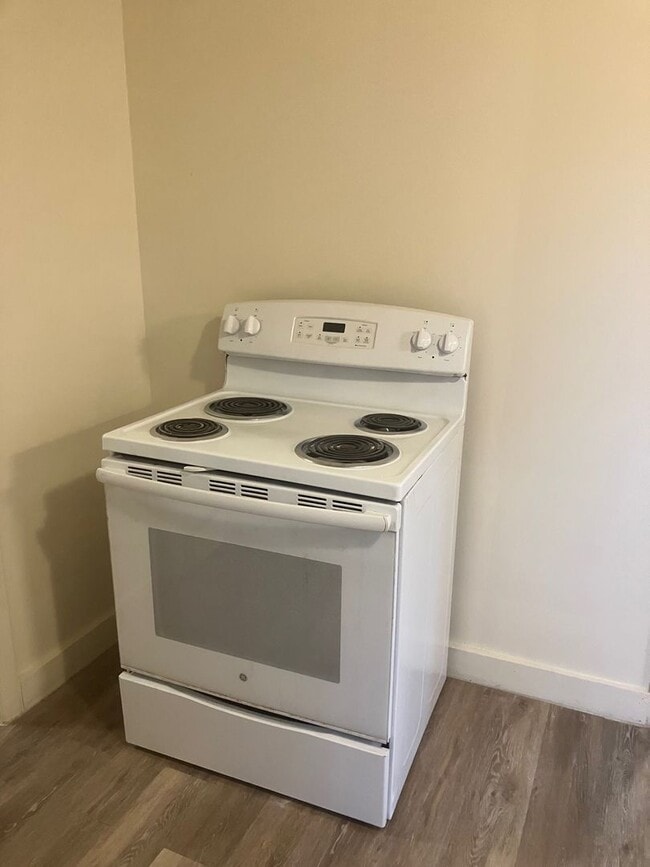 Building Photo - 114 Olivia St