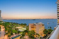 Building Photo - 1717 N Bayshore Dr