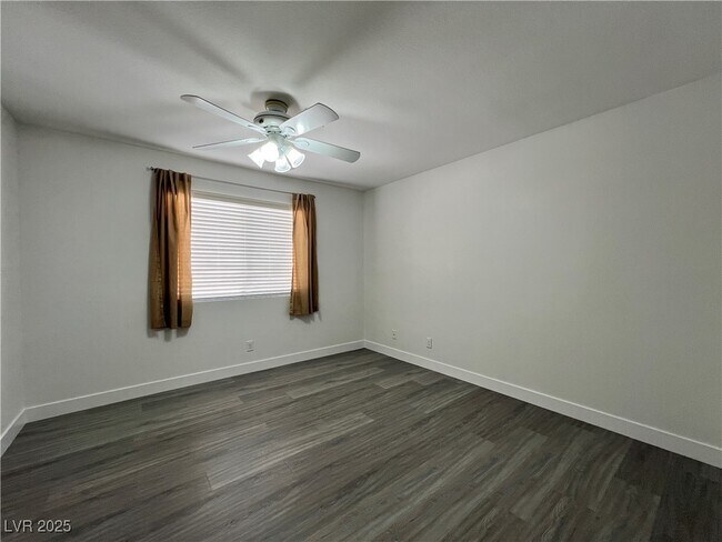 Building Photo - 9449 Amber Valley Ln