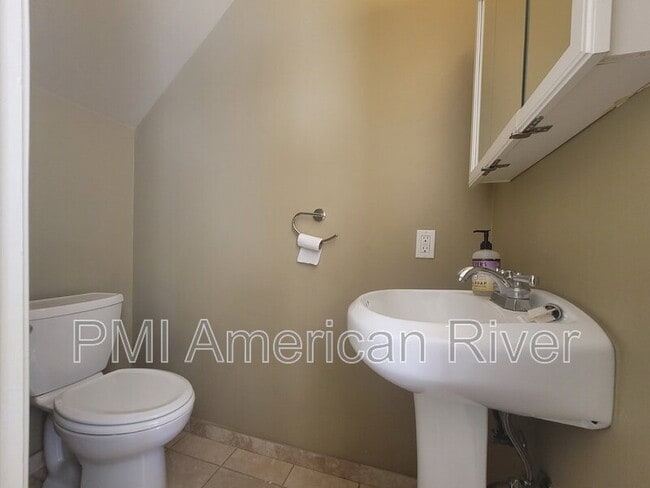 Building Photo - 8800 Sawtelle Way