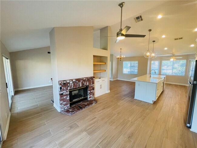 Building Photo - 28937 Biarritz Ct