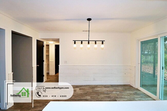 Building Photo - 1232 Hawthorne Ave