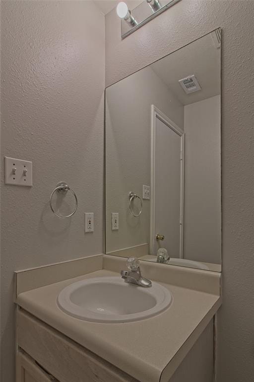 Building Photo - 2211 Creekside Ln