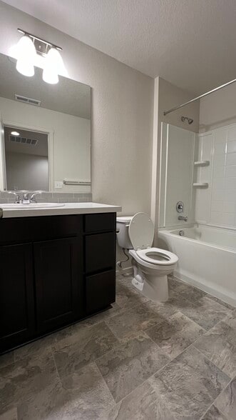 Bathroom upstairs - 720 NE 138th Pl