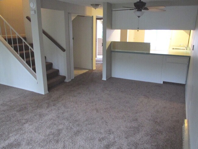 Building Photo - 12390 SE 60th Ct