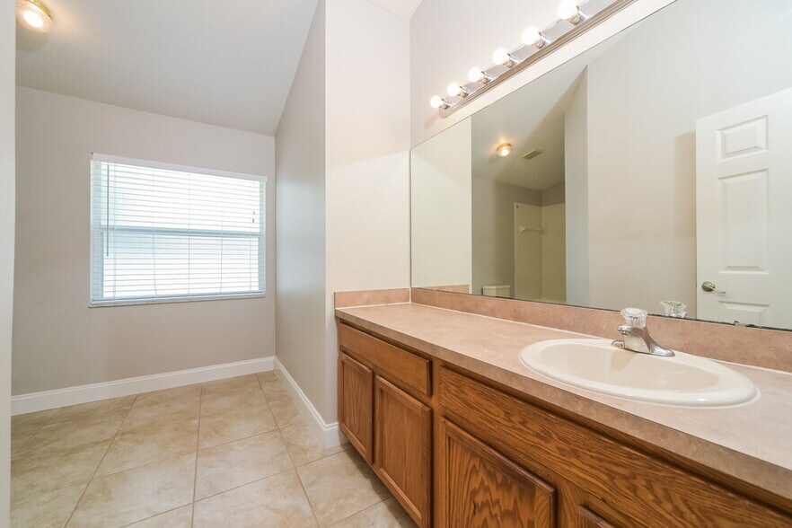 Building Photo - 2708 Eagle Creek Ct