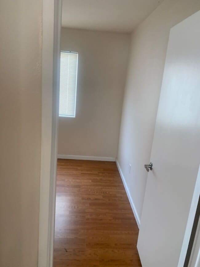 Building Photo - 8400 Persimmon Dr