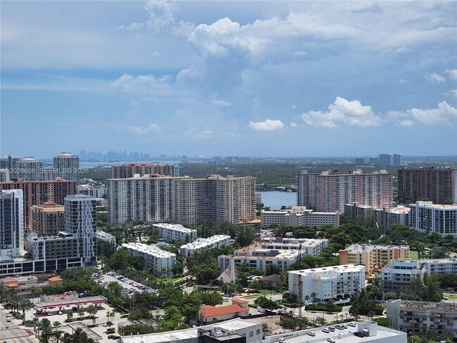 Building Photo - 18201 Collins Ave