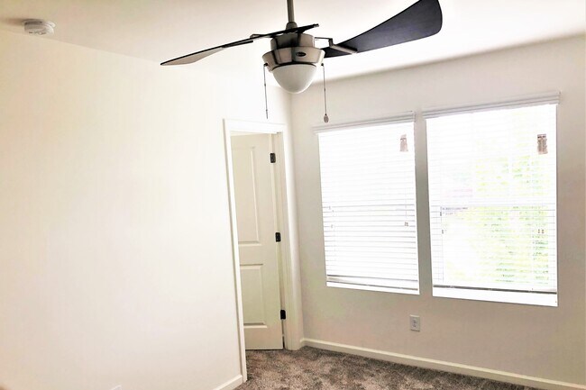 Bedroom 3 - 113 Brookshire Ln