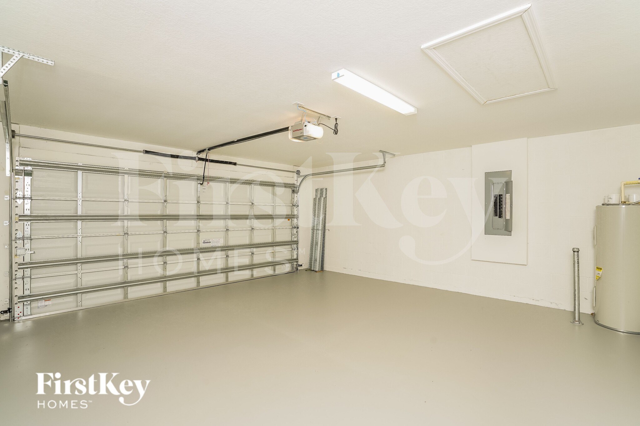 Building Photo - 4285 SW Walker St