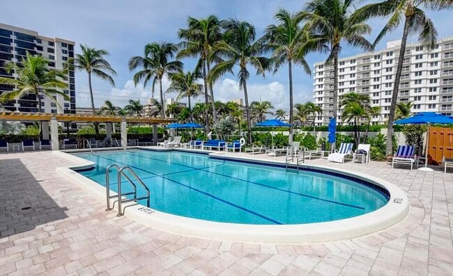 Building Photo - 3400 S Ocean Blvd