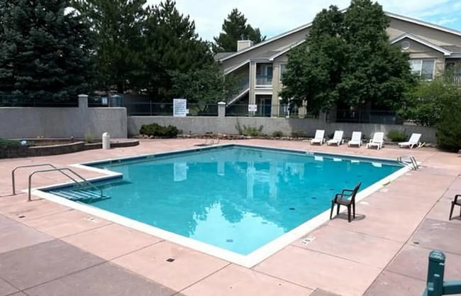 Building Photo - 3 bedroom condo in Broomfield! Master bedr...