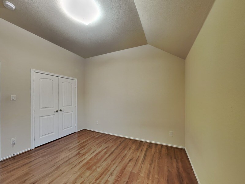 Building Photo - 1605 Grey Willow Ln