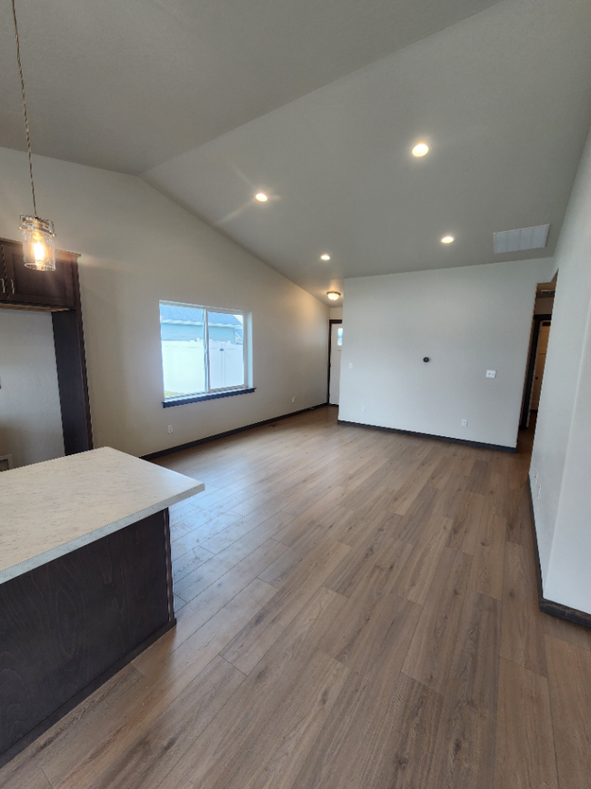 Building Photo - Brand new construction in Rathdrum!