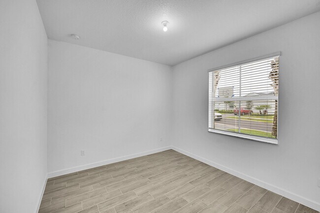 Building Photo - 3581 Angler Dr