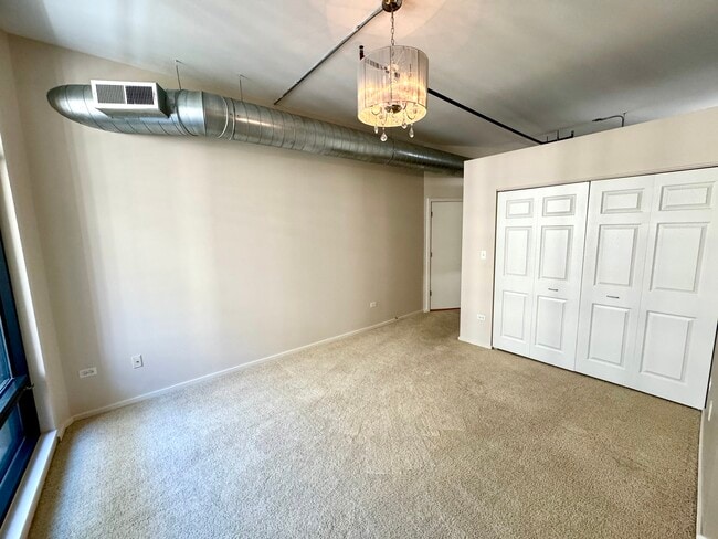 Building Photo - 520 S State St