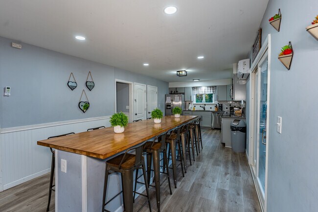 Building Photo - 173 Mountainview Rd