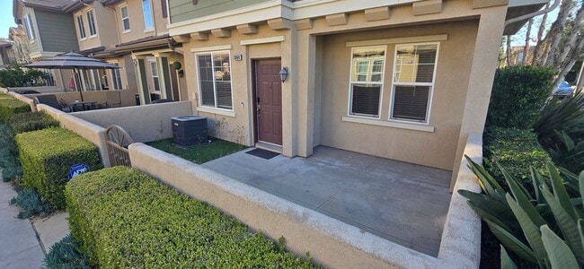 Building Photo - Beautifully maintained 2-bedroom, 2.5-bath with Loft • 1,504 sqft & 2-car garage.