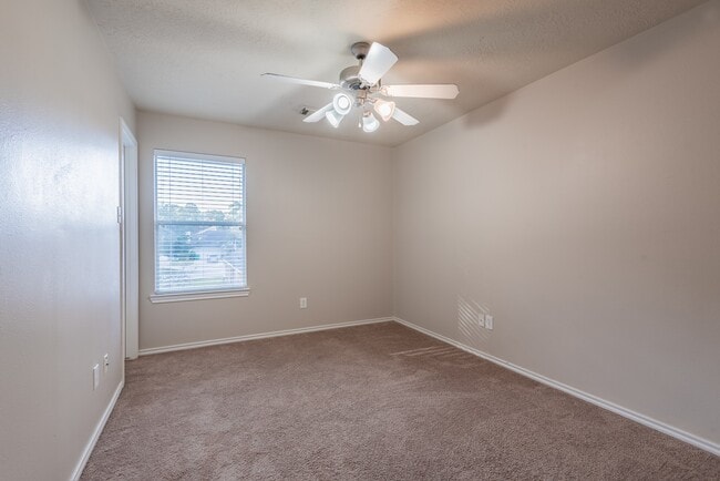 Building Photo - 6707 Topsfield Point Dr