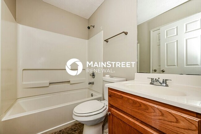 Building Photo - 3 Bedroom Pet-Friendly Home in Decatur, GA with Main Street Renewal
