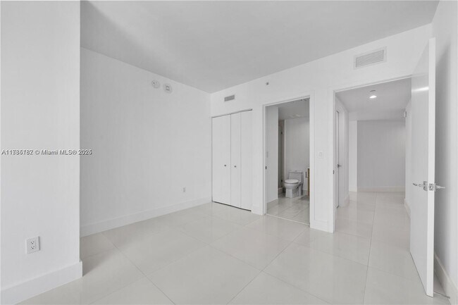 Building Photo - 1300 S Miami Ave