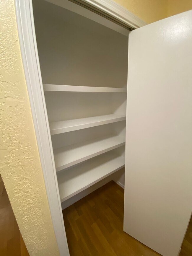 Building Photo - Beautiful 3 Bedroom Home in NE Albuquerque