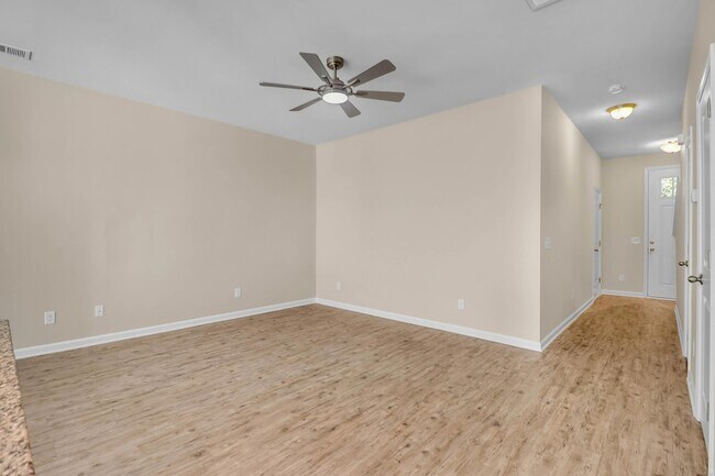 Building Photo - 4964 Hay Bale Ct