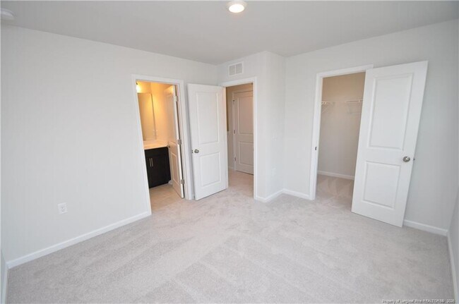 Building Photo - 1009 Shoreside Dr