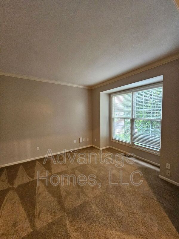 Building Photo - 14117 Parkhill Ln