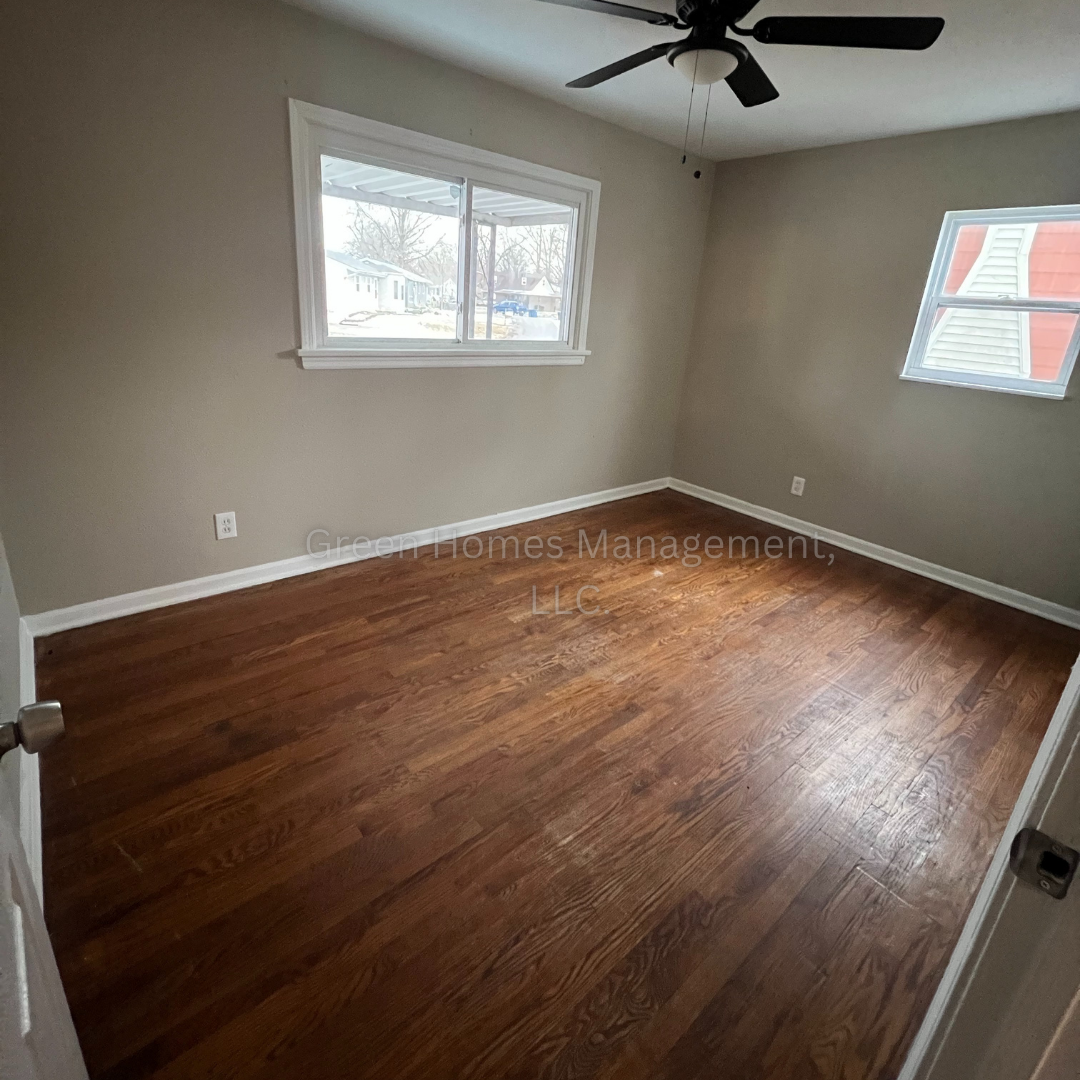 Bedroom 1 - Main floor - 1235 Walker Ave