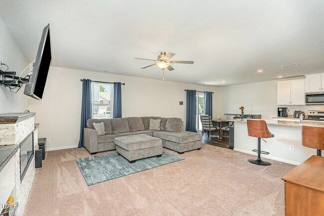 Building Photo - Build Equity While Leasing - Lease and Own...