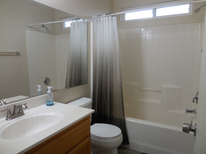 Building Photo - 1048 Freshwater Ct