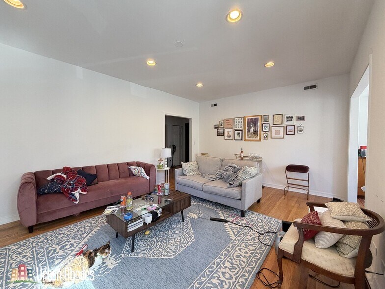 Building Photo - 3455 N Bosworth Ave