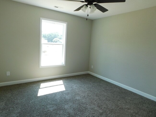 Building Photo - Ferry Pointe Subdivision