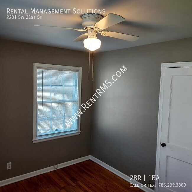 Building Photo - 2201 SW 21st St