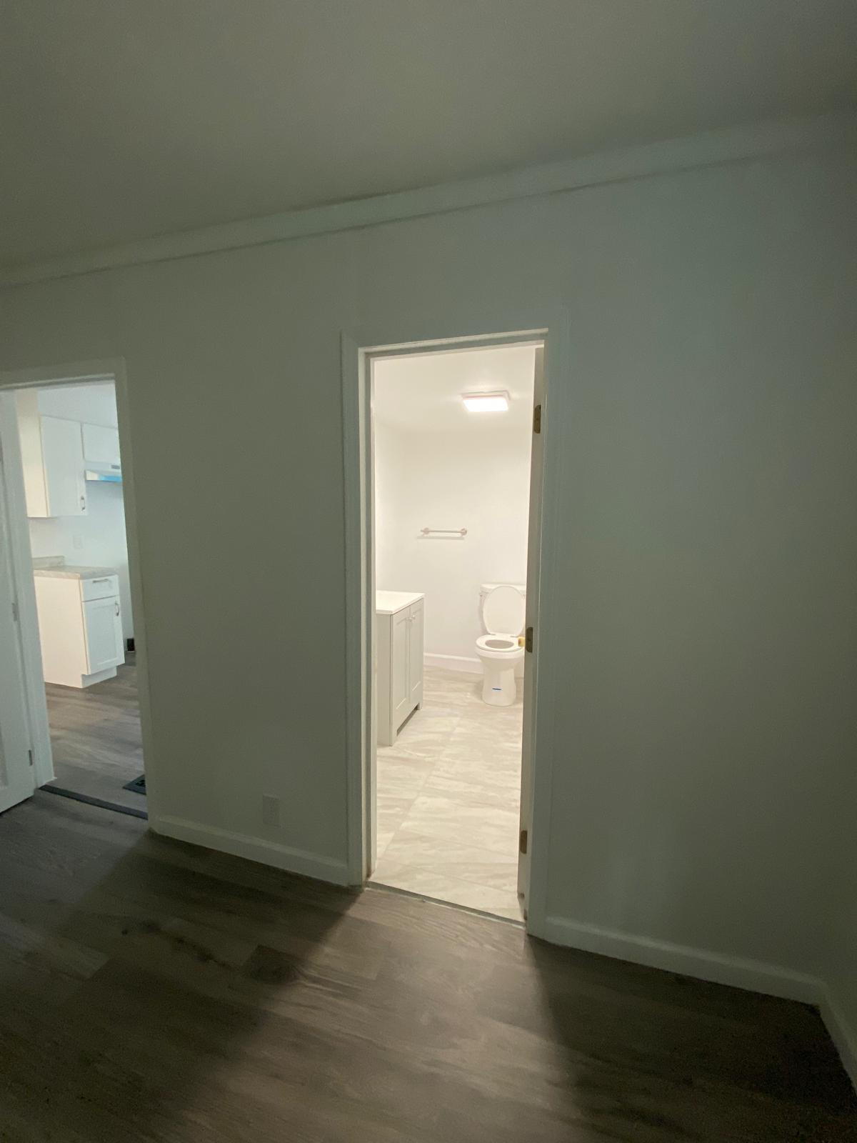 Building Photo - 9746 Diamond Dr