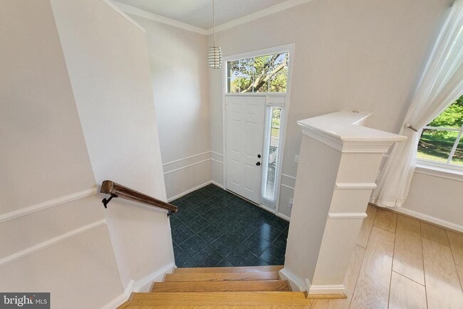 Primary Photo - 106 McIlhaney Way