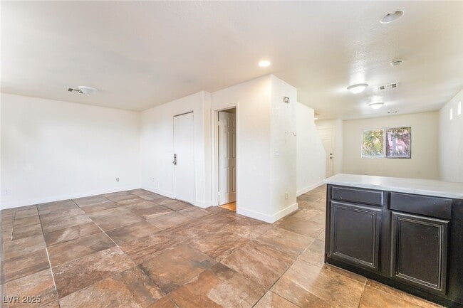 Building Photo - 4706 Pinon Pointe Rd