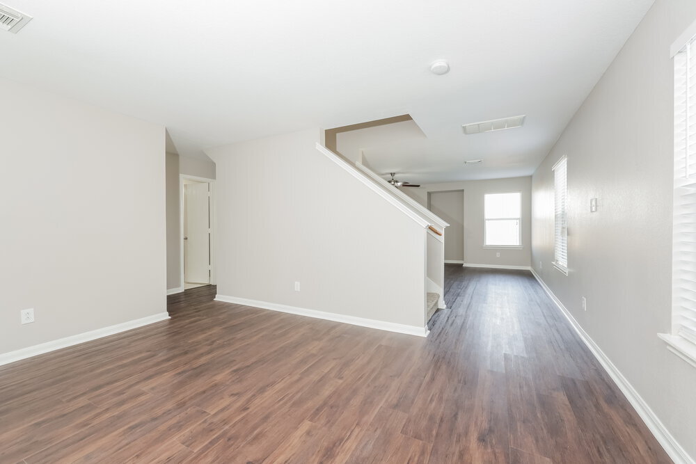 Building Photo - 3330 Legends Mill Dr