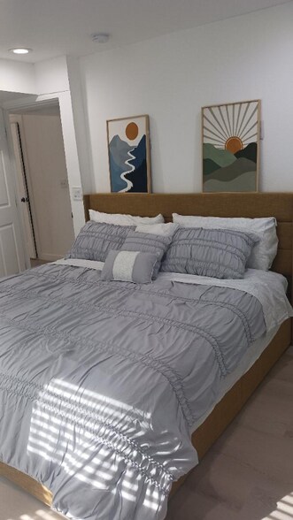 Building Photo - 2629 SW 6th Ct