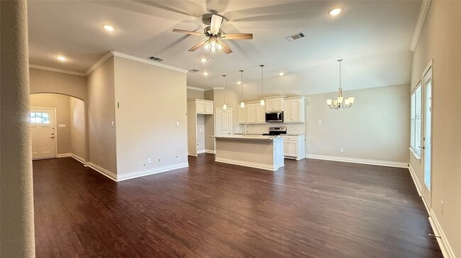 Building Photo - 701 Ransom Wy