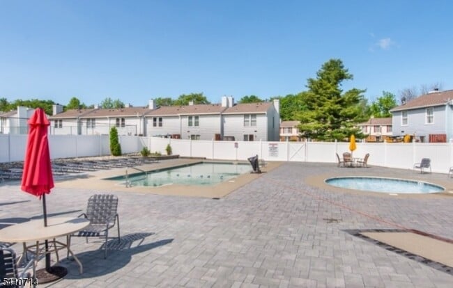 Building Photo - 59 Liberty Ln