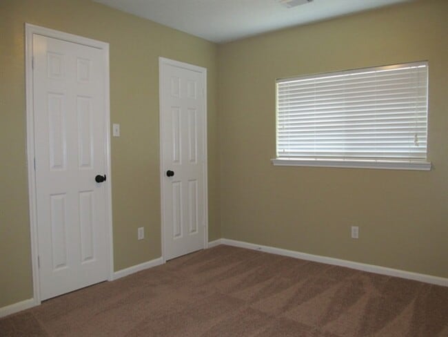 Building Photo - 2338 Colonial Springs Ln