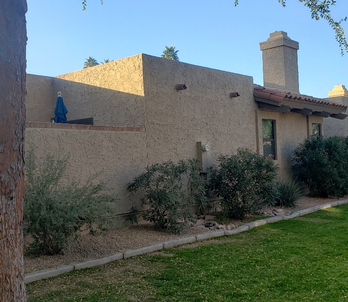 Building Photo - 6439 N 77th Pl