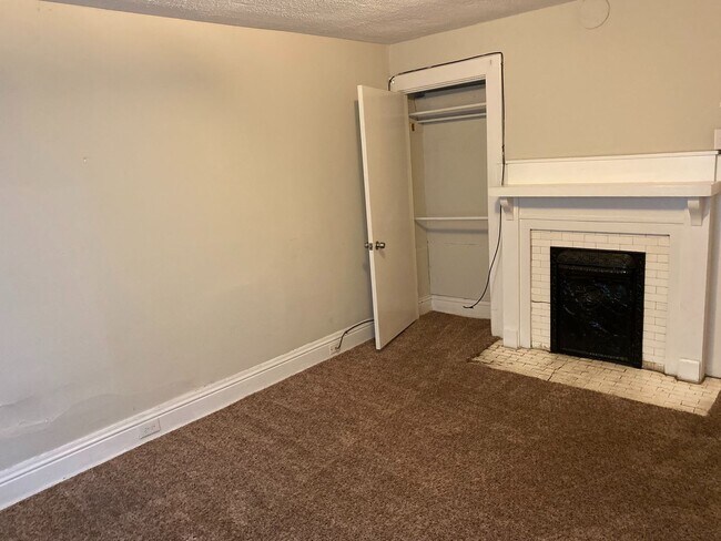 Building Photo - 362 Oldham Ave