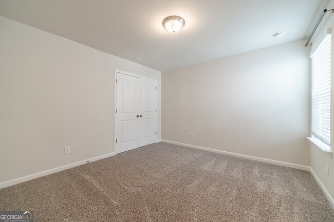 Building Photo - 1412 Villageside Ct