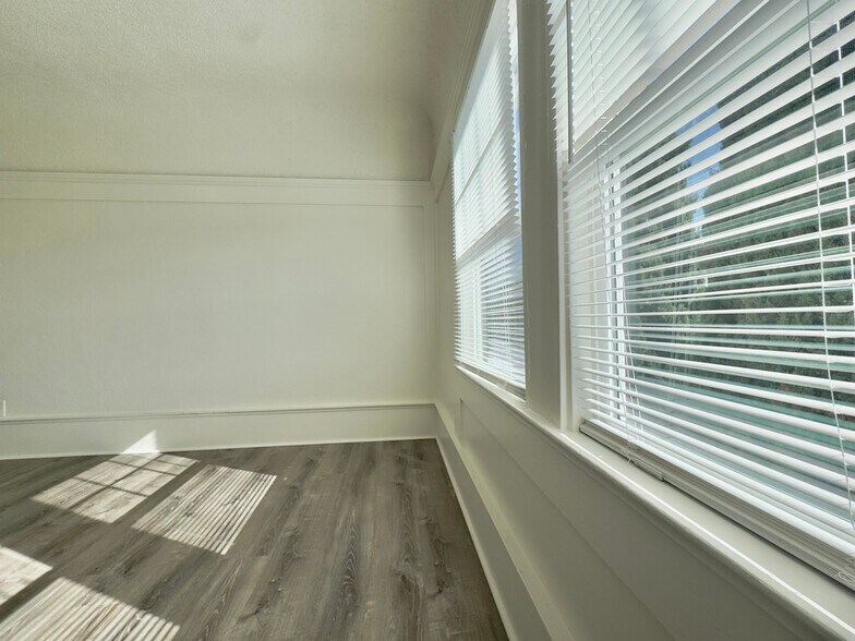 Building Photo - 3641 West St